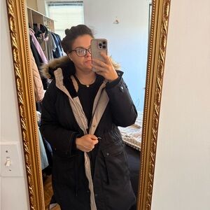 Hollister Black and Cream Puffer Jacket